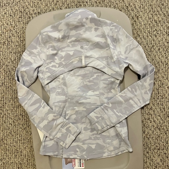 Lululemon Define Jacket *Luxtreme - Picture 9 of 13